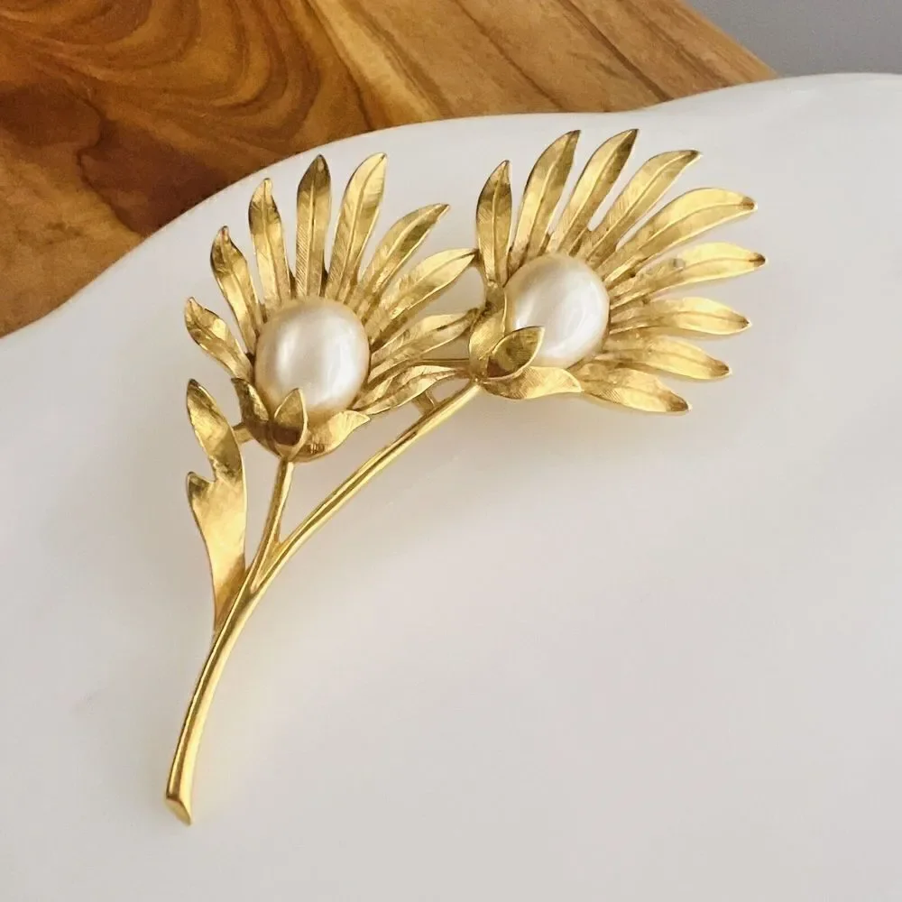 Vintage TRIFARI Brooch Scottish Thistle Stem Pearl Gold Plate Huge Flower 1346
